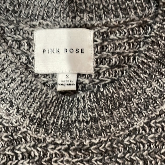 Pink Rose Gray/White Sweater in Size Small - Picture 2 of 4